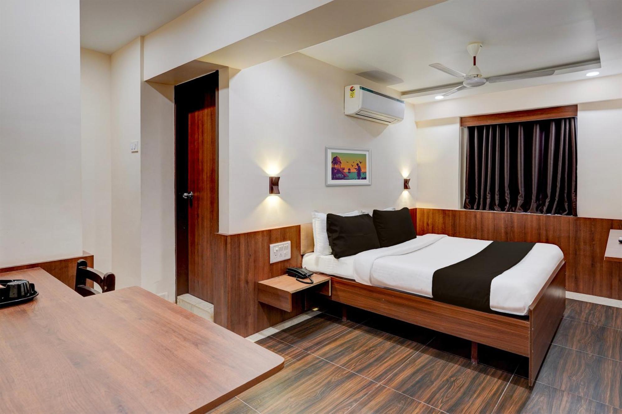 Townhouse Oriental Inn Ченнаи Экстерьер фото