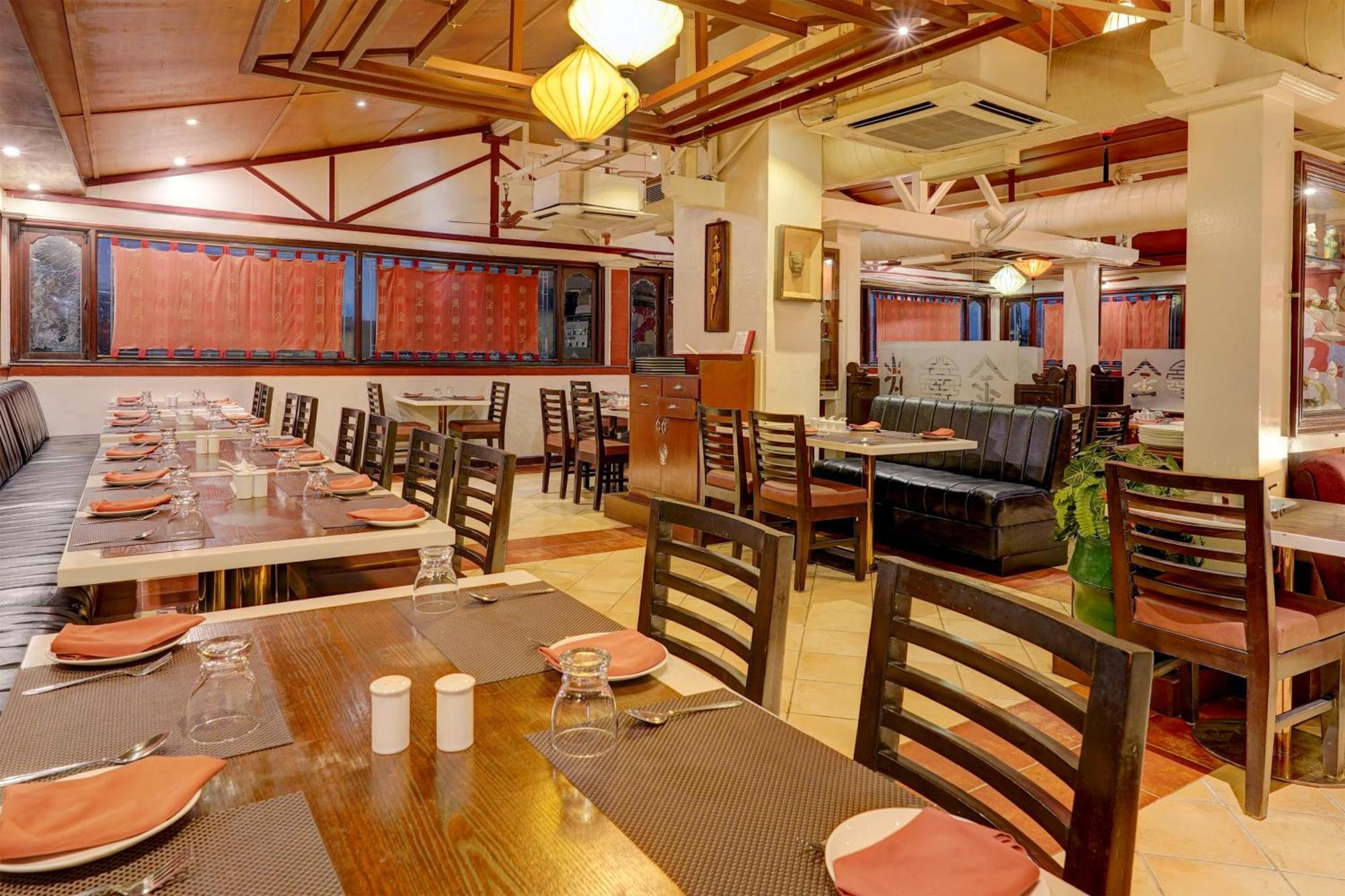 Townhouse Oriental Inn Ченнаи Экстерьер фото